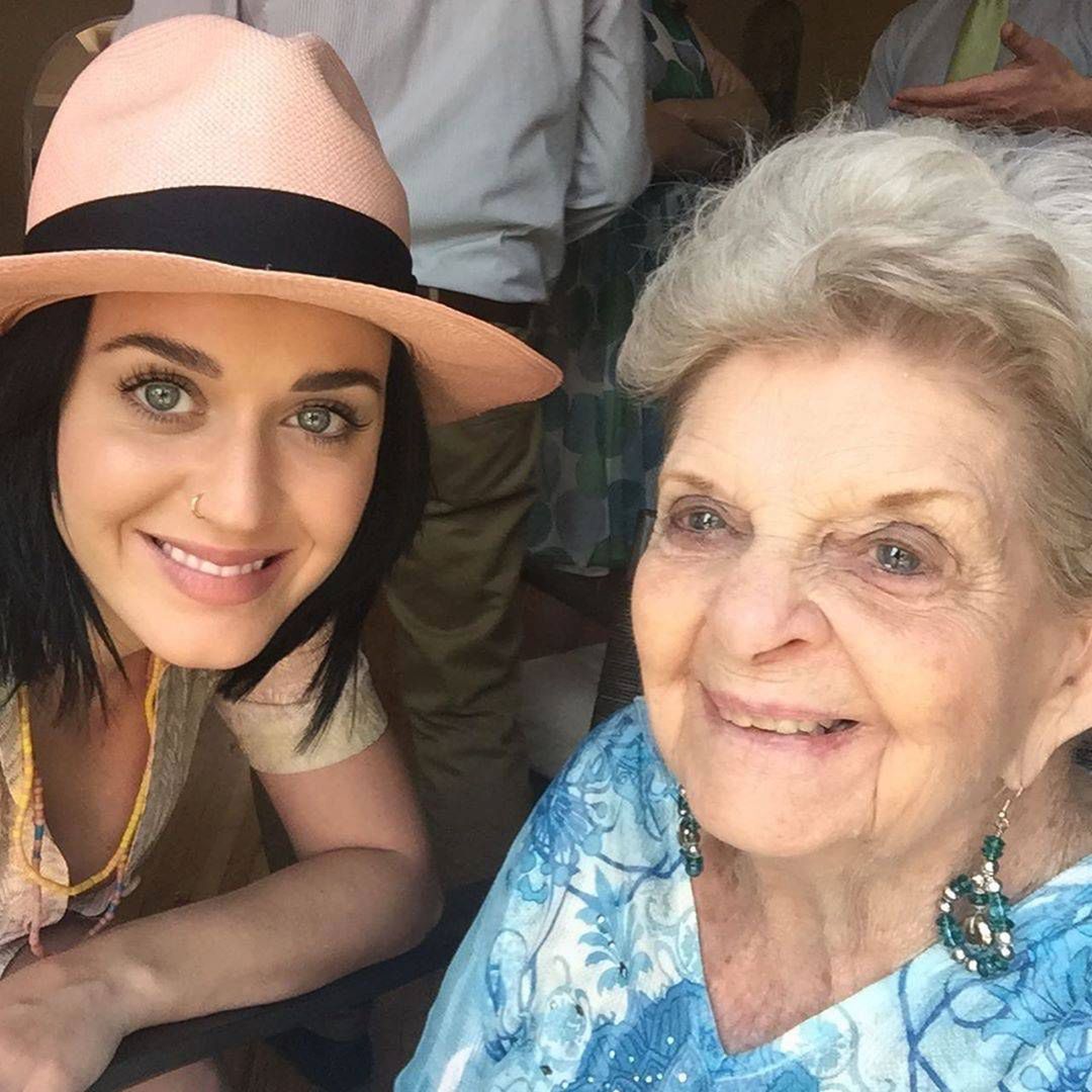 Katy Perry z babcią, Instagram
