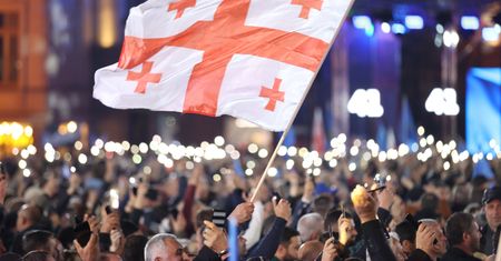 Polityczna rewolucja w Gruzji. Kolegium wybrało prezydenta