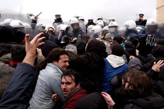 Kryzys w Grecji: Kolejne zamieszki przez oszczędności