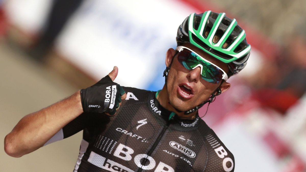 Zdjęcie okładkowe artykułu: PAP/EPA / JAVIER LIZON / Na zdjęciu: Rafał Majka wygrywa 14. etap Vuelta a Espana 2017