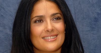 Salma Hayek prosiła Jezusa o większy biust. Dostała, co chciała?