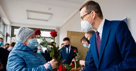 "Nowy ład" Mateusza Morawieckiego to emerytura bez podatku, ale ze składką zdrowotną