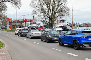 Najazd niemieckich kierowców na Świnoujście. Turystyka paliwowa w pełni