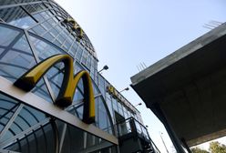 Baloniki, daszki i szkolne wycieczki. 25 lat McDonald’s w Polsce