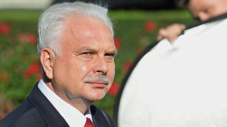 Koronawirus. AstraZeneca wstrzymała prace nad szczepionką. Wiceminister Waldemar Kraska uspokaja