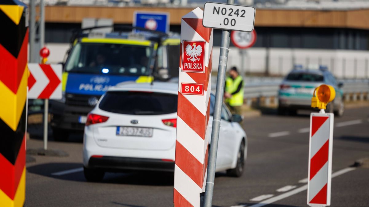 Niemieccy kierowcy jeżdżą do Polski tankować auta. 