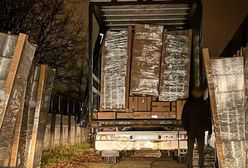 Zajrzeli do naczepy ciężarówki. Wielkie odkrycie służb pod Łodzią