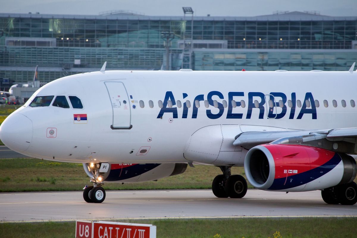 Samolot linii Air Serbia 