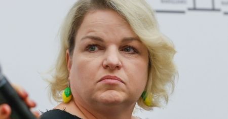 Katarzyna Bosacka pisze o "ciężkich chwilach" po rozstaniu i ogłasza: "Poprawiłam koronę i idę naprzód"