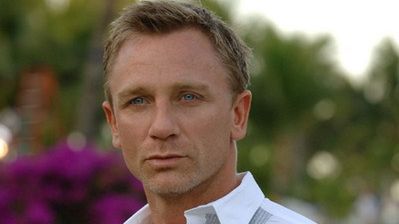 DANIEL CRAIG