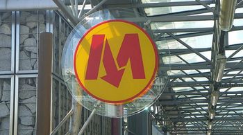 Warszawa: Grodzone osiedla utrudnią dostęp do metra