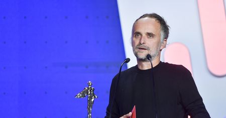 Artur Rojek pokazał zdjęcie z dzieciństwa. "Gruby, mały"