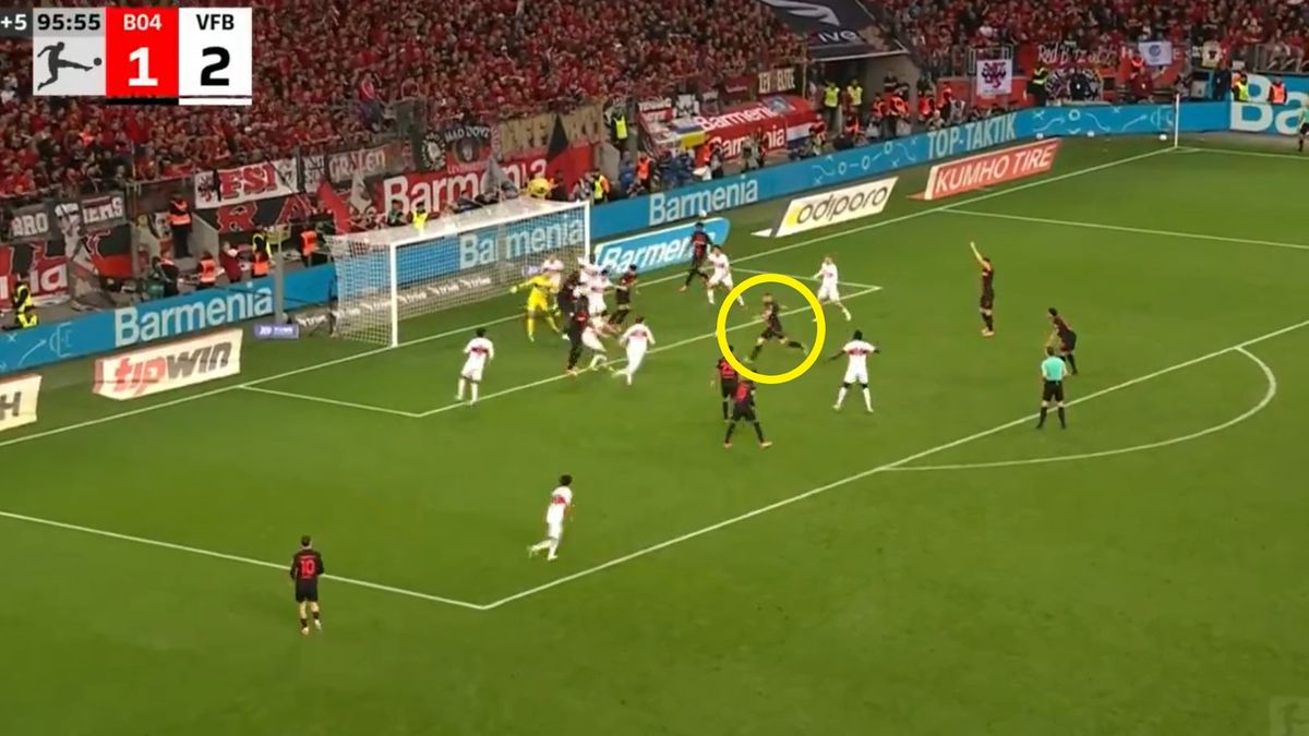 Twitter / Viaplay / Gol Andricha w końcówce meczu z VFB Stuttgart