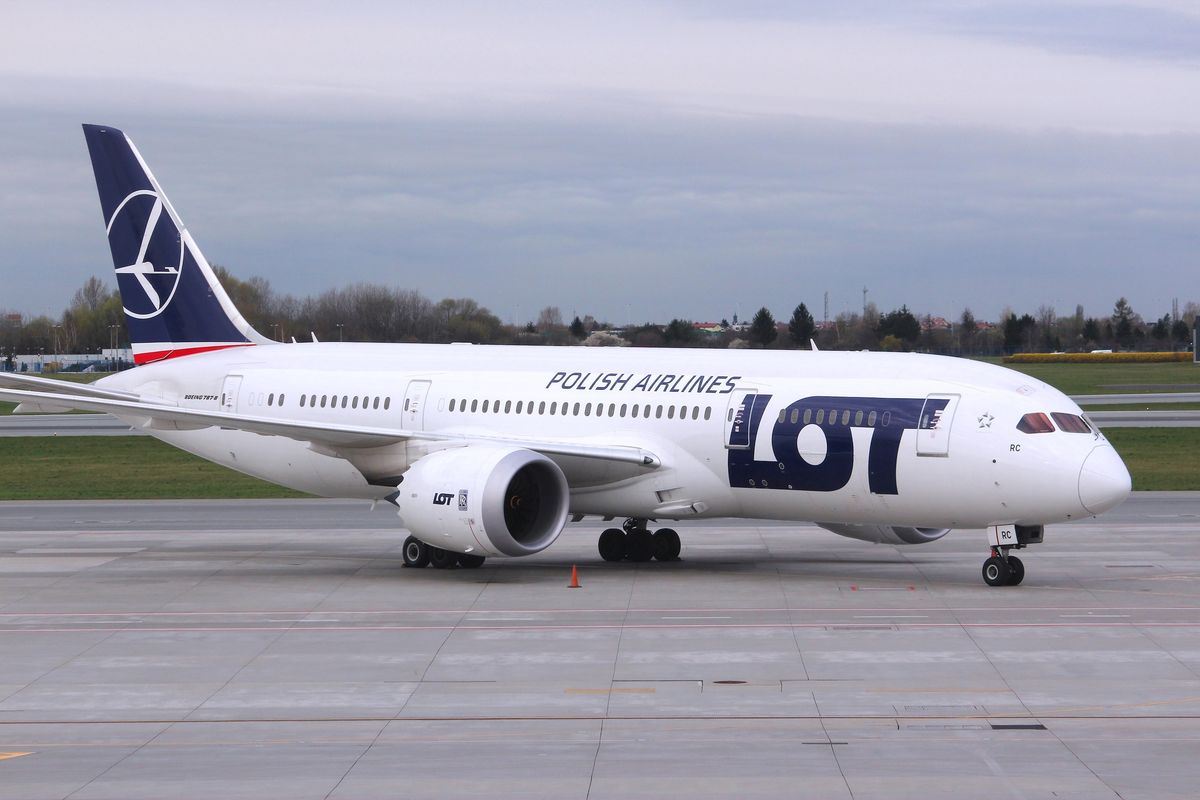 Boeing 787 Dreamliner na warszwskim lotnisku