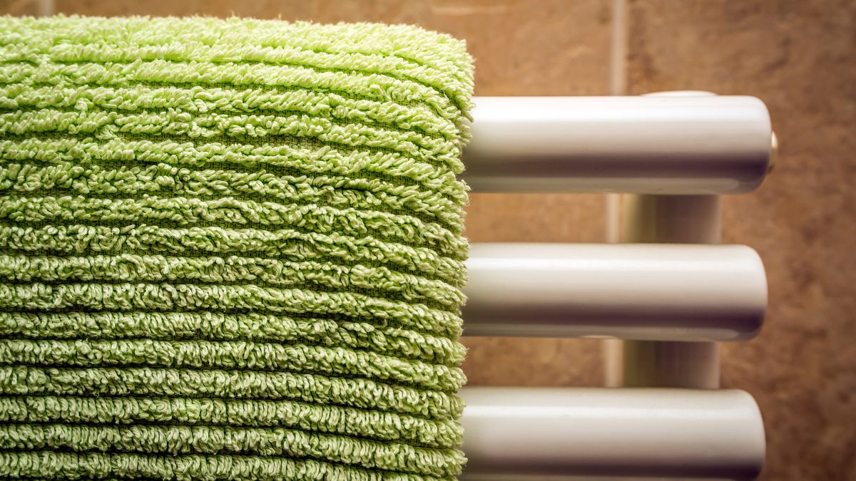 Wilgotny ręcznik zadba o odpowiednie nawilżenie powietrza