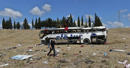 Turcja. Wypadek autobusu na autostradzie. Wiele ofiar śmiertelnych