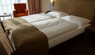 Nietypowa prośba. Hotelarze chcą zgody na seks przed ślubem