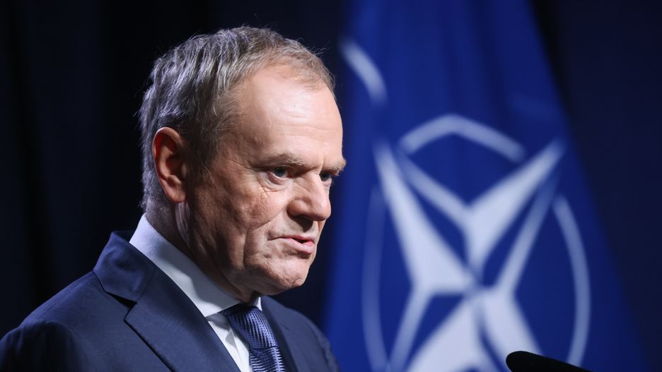 Harpsund, Szwecja, 28.11.2024. Premier RP Donald Tusk konferencji prasowej z premierem Szwecji w Harpsund, 28 bm. Premier RP wziął udział w szczycie krajów nordyckich i bałtyckich, w tym m.in. w podpisaniu strategicznego partnerstwa między Polską i Szwecją. (aldg) PAP/Leszek Szymański