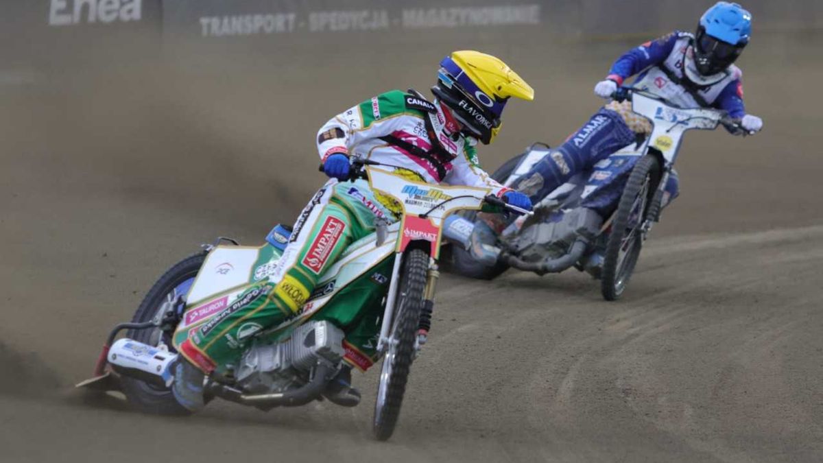 WP SportoweFakty / Patryk Kowalski / Na zdjęciu: Jakub Miśkowiak przed Antonim Menclem