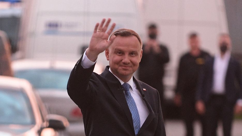 Prezydent Andrzej Duda wypowiedział się o szczepionkach. Później swoje słowa prostował