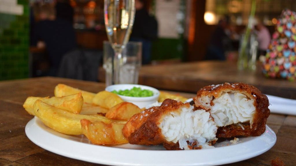 Mintaj poddany obróbce wysuszającej mięso, może być wcześniej mrożony