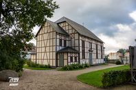 Pałac w Łomnicy, Dolny Śląsk, turystyka