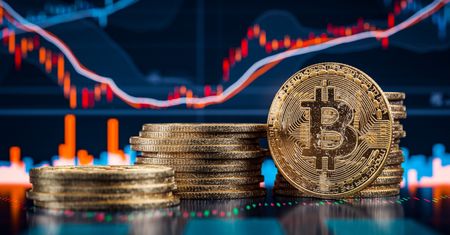 Kurs Bitcoin podatny na fake newsy. Kryptowaluta ma problem