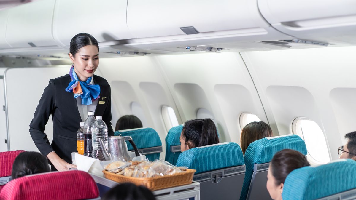Stewardesa ujawnia prawdziwe oblicze swojej pracy 