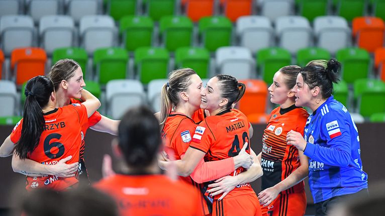 Materiały prasowe / MKS Zagłębie Lubin / Na zdjęciu: zawodniczki MKS Zagłębia Lubin