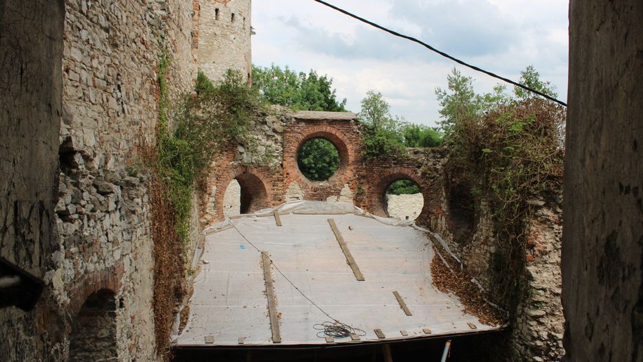 Zamek Tenczyn w Rudnie od 15 lat jest objęty pracami konserwatorskimi i remontowymi