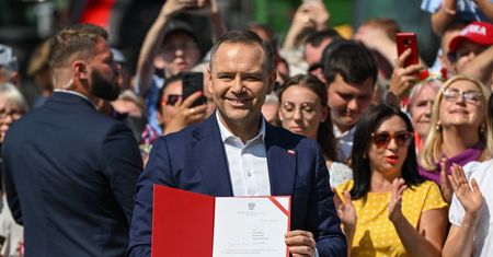 "Wkradło się nieporozumienie". Reakcja z rządu na ruch Nawrockiego