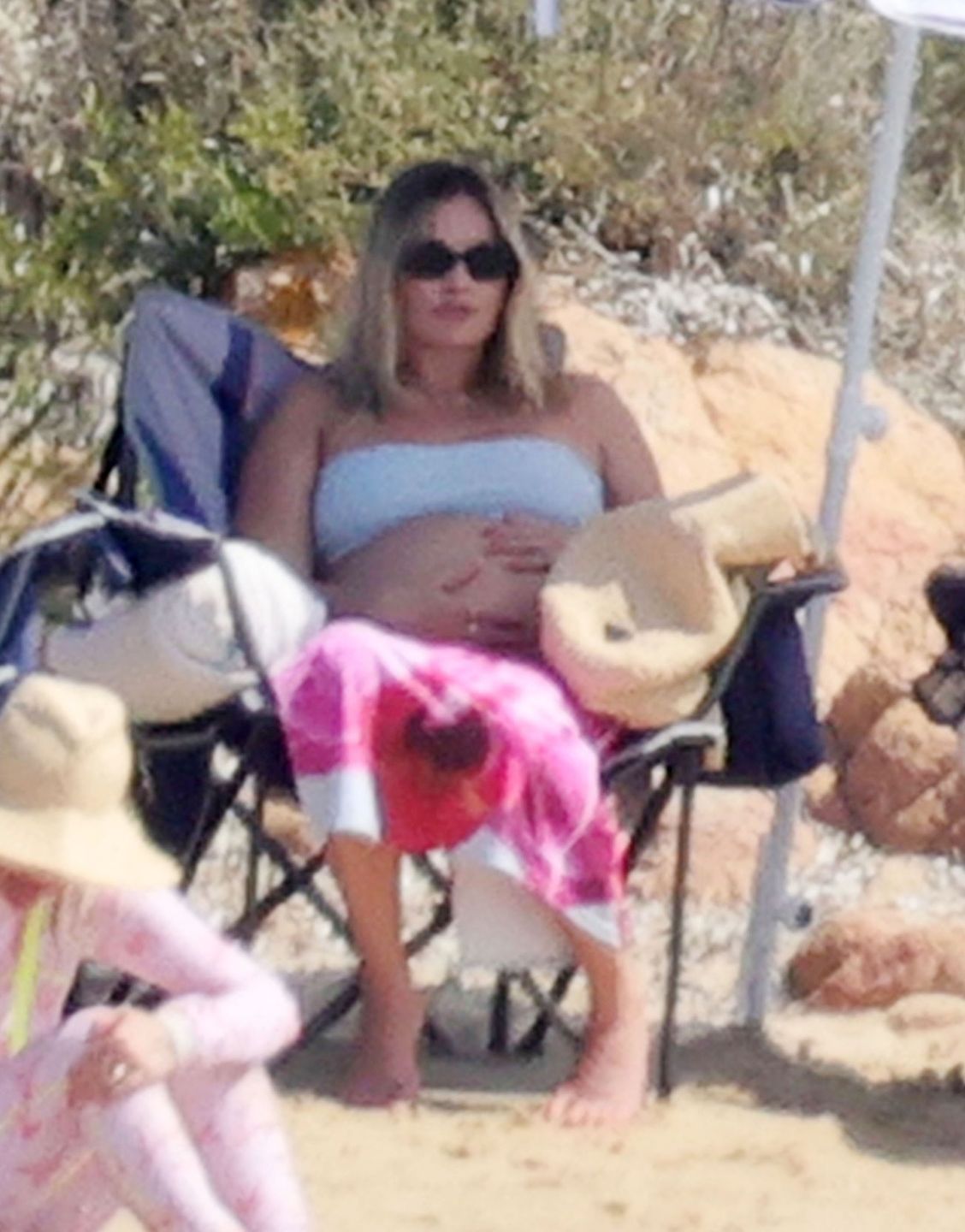 Margot Robbie podczas wakacji na Sardynii