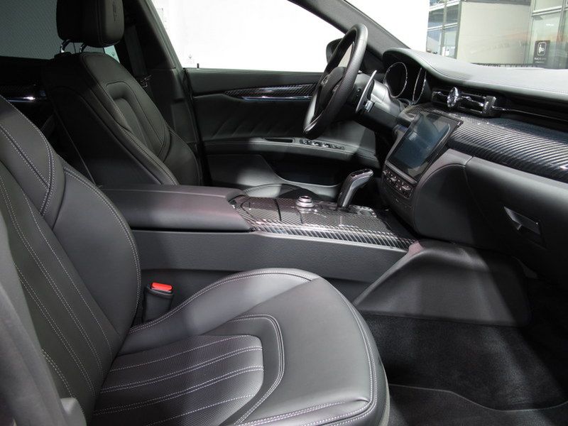 Maserati Quattroporte SQ4