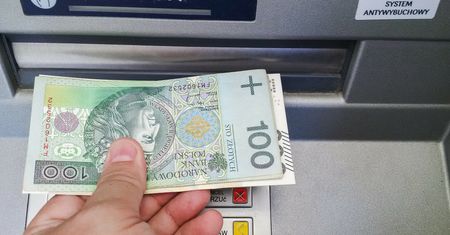 "Rodzic nie straci finansowo". ZUS przypomina o ważnym terminie