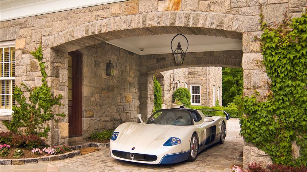 Garaże marzeń maniaków samochodów [galeria] 1