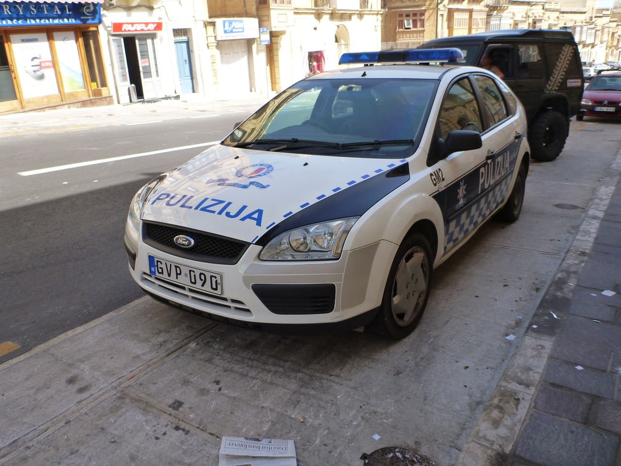 Połowa maltańskiej drogówki w areszcie. Policjanci podejrzani o kradzież paliwa i wyłudzenia