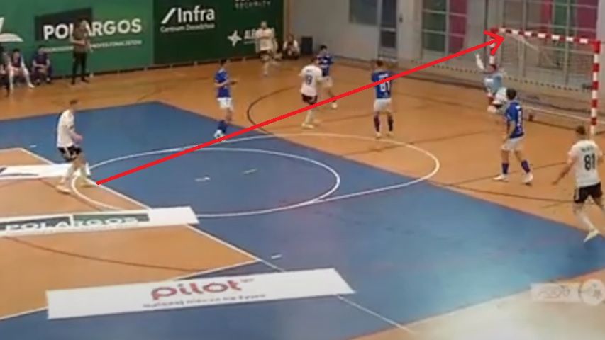 Zdjęcie okładkowe artykułu: YouTube / Tv Futsal Ekstraklasa / Michał Klaus zdobył piękną bramkę dla Legii Warszawa