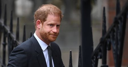 Książę Harry w Londynie. Czy przez tę krótką wizytę zmieni zdanie?
