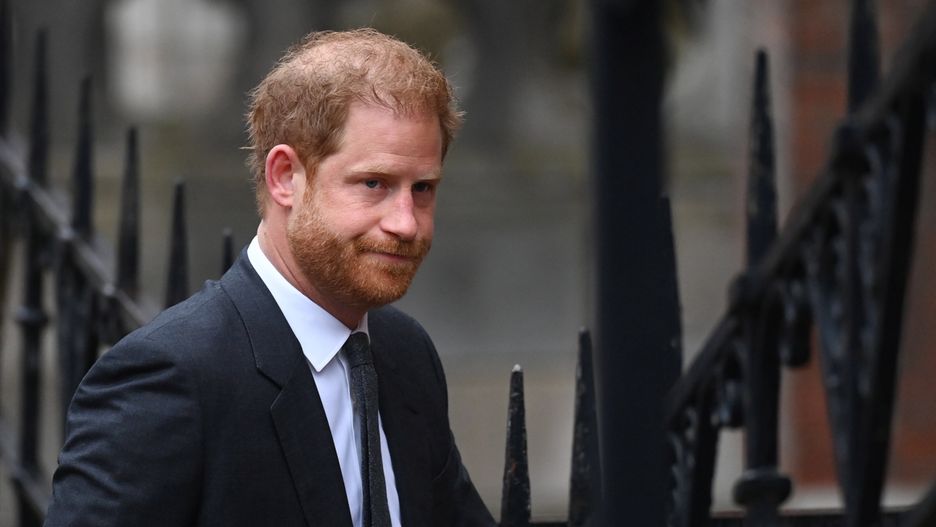 Prince Harry appears at UK High Court in Associated Newspapers hearing
epa10546769 Britain's Prince Harry, Duke of Sussex arrives at the High Court in London, Britain, 28 March 2023. Prince Harry appeared at the High Court in a hearing related to his privacy lawsuit against Associated Newspapers. The British royal appeared along with others who are suing the Daily Mail newspaper over alleged phone-tapping and breaches of privacy.  EPA/NEIL HALL 
Dostawca: PAP/EPA.
NEIL HALL