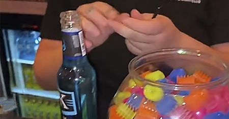 Ten sposób powinien znać każdy. Wideo ma prawie 9 mln wyświetleń