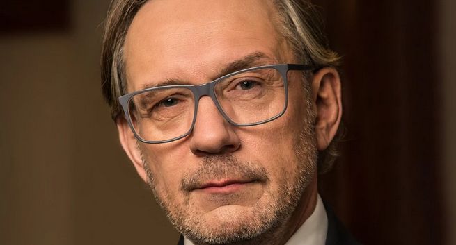 mBank i ING Bank Śląski zmniejszyły wydatki reklamowe. Prezes mBanku: korzystniejsze przejęcie przez bank nieobecny w Polsce