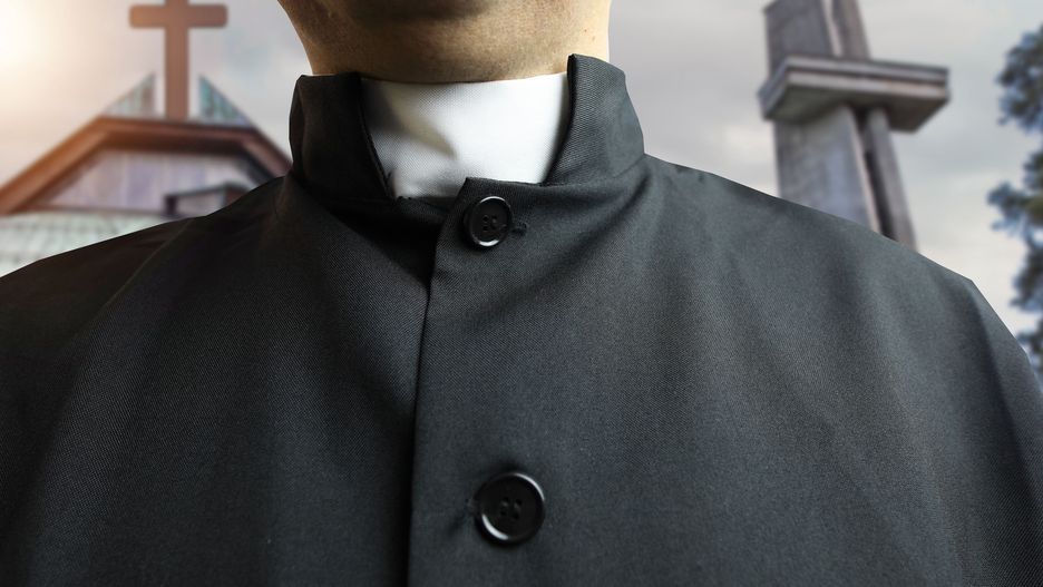 Wielkopolskie. Proboszcz podejrzany o molestowanie nieletniej