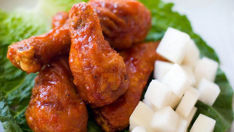 Udko z kurczaka smażone w cieście (mięso i skóra)