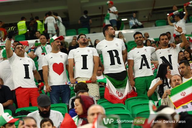 Kibice Iranu przed meczem (fot. Newspix). 