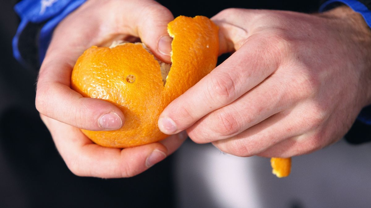 ima32266
Hokan Hjort
Close-Up, Detail, Fruit, Hand, Orange (Citrus Fruit), Orange (Descriptive Color), Orange Juice, Outdoors, Peeled, People, Shell (Animal Body Part), body part, horizontal