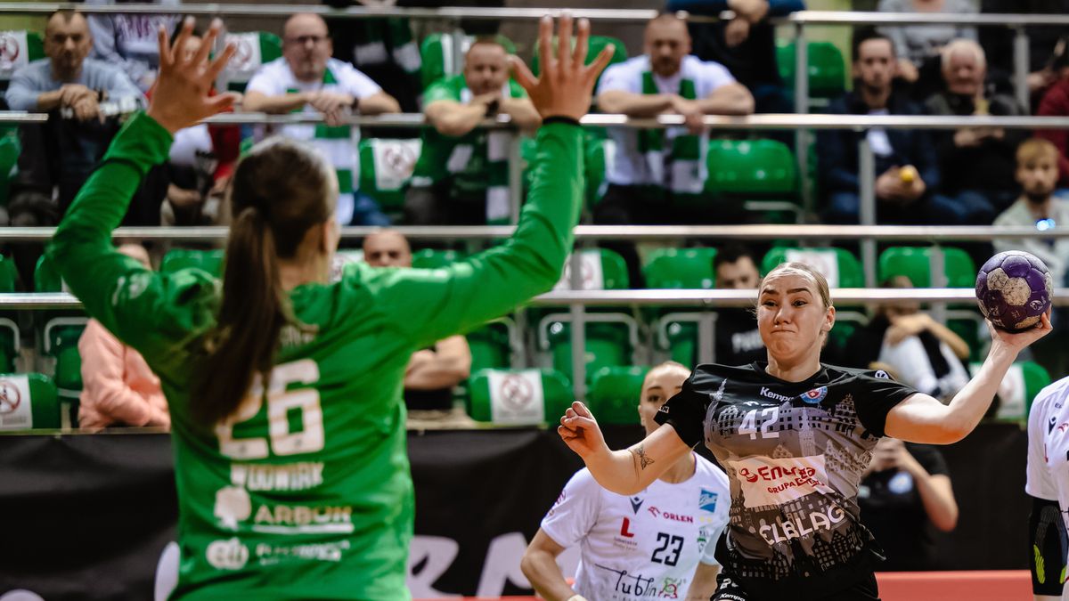 PAP / Marcin Gadomski / Na zdjęciu: Zofia Chwojnicka i Paulina Wdowiak