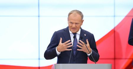 Donald Tusk pocieszał wyborców. Ekspert wskazał ważny moment: "Nie był przekonany, czy da radę"
