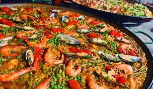 Paella. Z chatek rolników do najlepszych restauracji