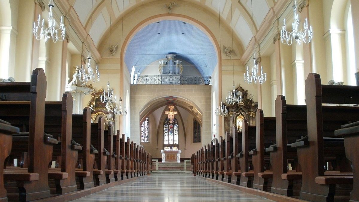 Jeden z księży z katowickiego kościoła jest zakażony koronawirusem