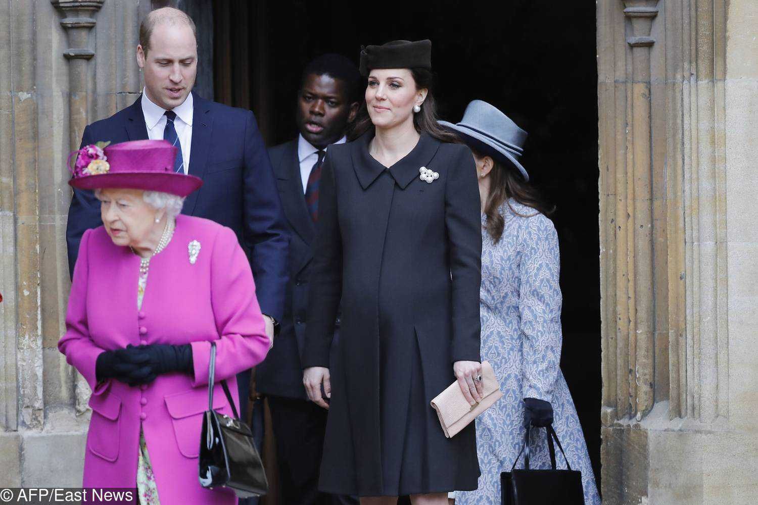 Księżna Kate w ciąży i książę William na mszy wielkanocnej 2018